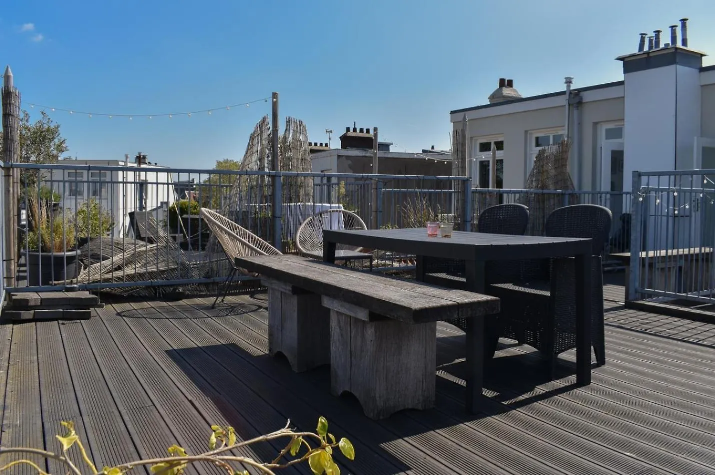New Roof Terrace Apartment In Jordaan Area contacts